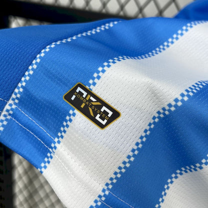 Camisa titular do Racing Club 2024/25