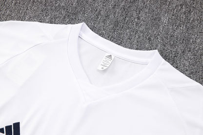 Camisa e calça de treino adulta Itália 2023/24 815