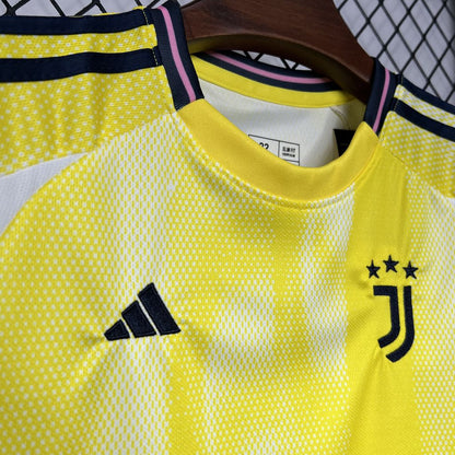 Juventus 2024/25 Away Kids Kit