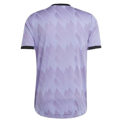 Camisa reserva do Real Madrid 2022/23, versão 2 do jogador