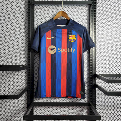 Camisa retrô principal do Barcelona 2022/23