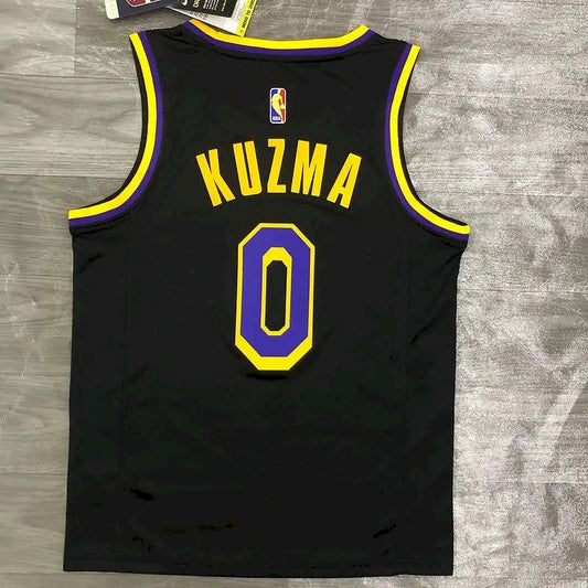 Camisa Masculina Kyle Kuzma 2020-21 Preta Swingman Versão Jogador – Edição Ganha