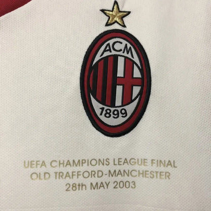 Camisa retrô reserva do AC Milan, edição 2002 da UCL
