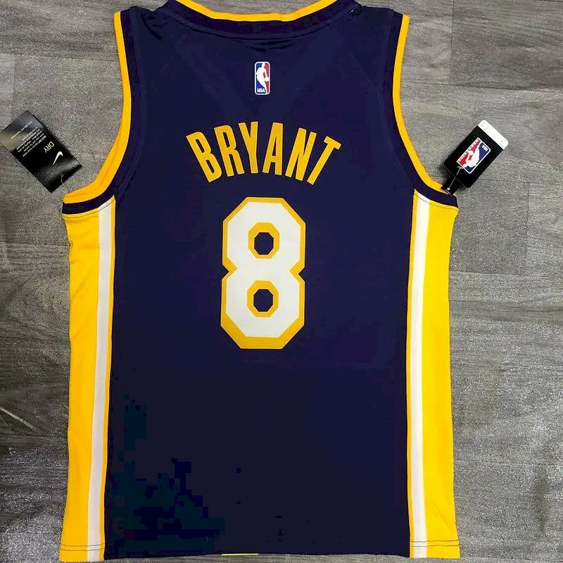 Camisa Kobe Bryant Masculina Roxa Versão Jogador – Edição Clássica Retro