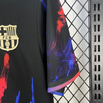 Camisa colorida edição especial do Barcelona 2025/26