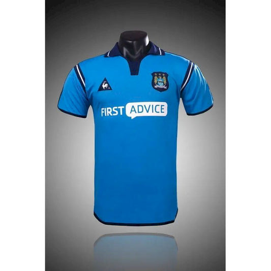 Camisa retrô titular do Manchester City 2002/03