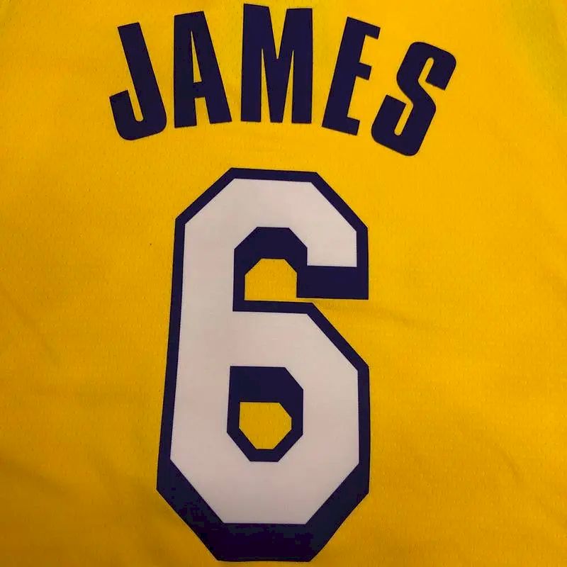 Camisa LeBron James Masculina 2020-21 Amarela Versão Jogador – Edição Clássica Retrô