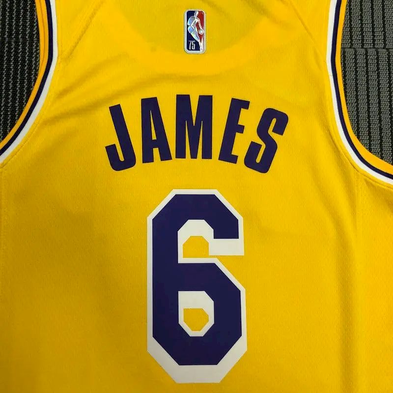 Camisa amarela masculina do LeBron James – Edição de 75º aniversário
