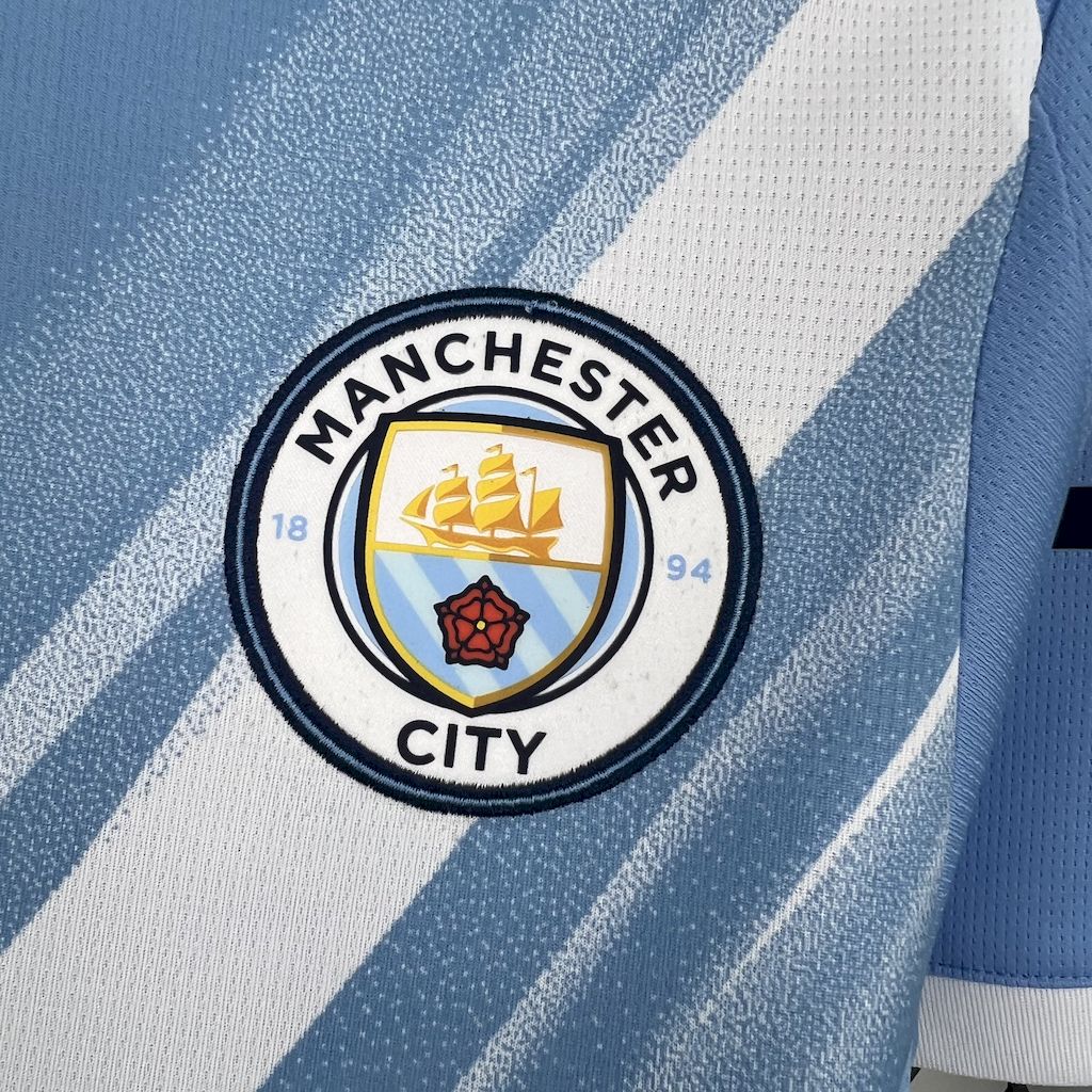Camisa titular do Manchester City 2025/26