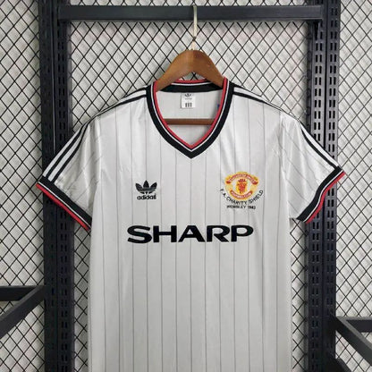 Camisa retrô reserva do Manchester United 1983/84