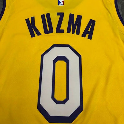 Camisa Masculina Kyle Kuzma Amarela Versão Jogador – Edição Clássica Retro