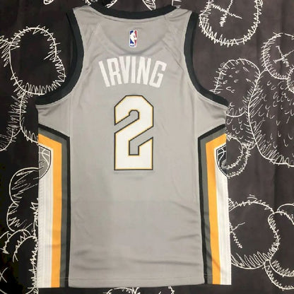 Camisa cinza masculina do time Kyrie Irving