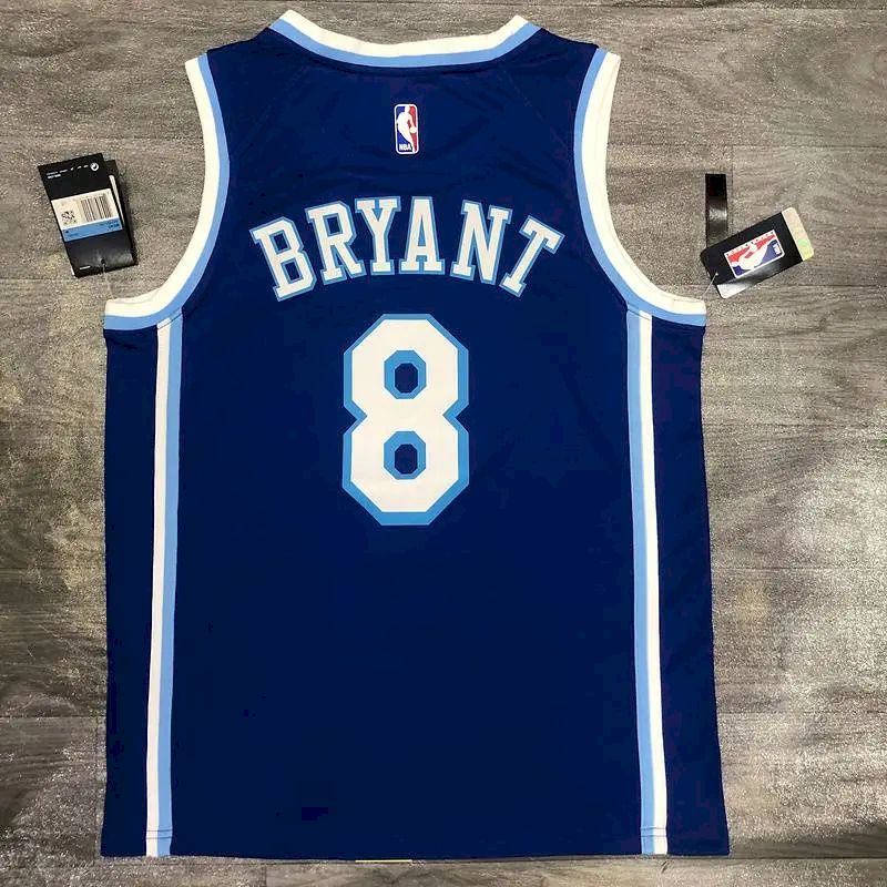 Camisa azul masculina Kobe Bryant versão jogador – Edição clássica retrô