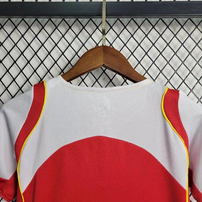 Camisa e shorts retrô infantil do Arsenal 2004/05