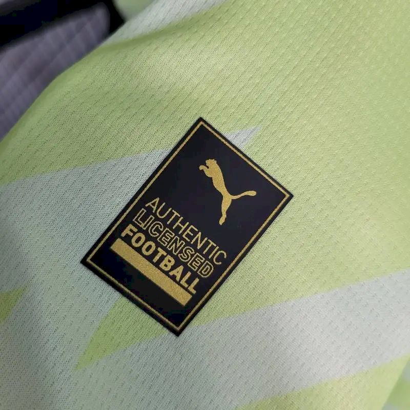 Men's Manchester City 2023/24 Goalkeeper Jersey
