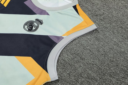 Camiseta regata e short adulto Real Madrid 2023/24 418