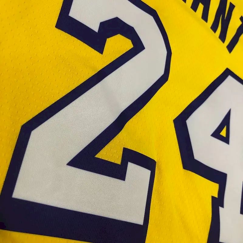 Camisa Kobe Bryant 24 Yellow City Edition versão jogador masculina