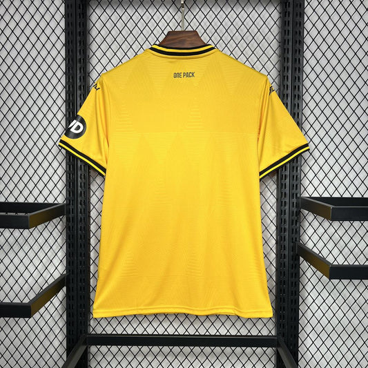 Camisa titular do Wolves 2024/25