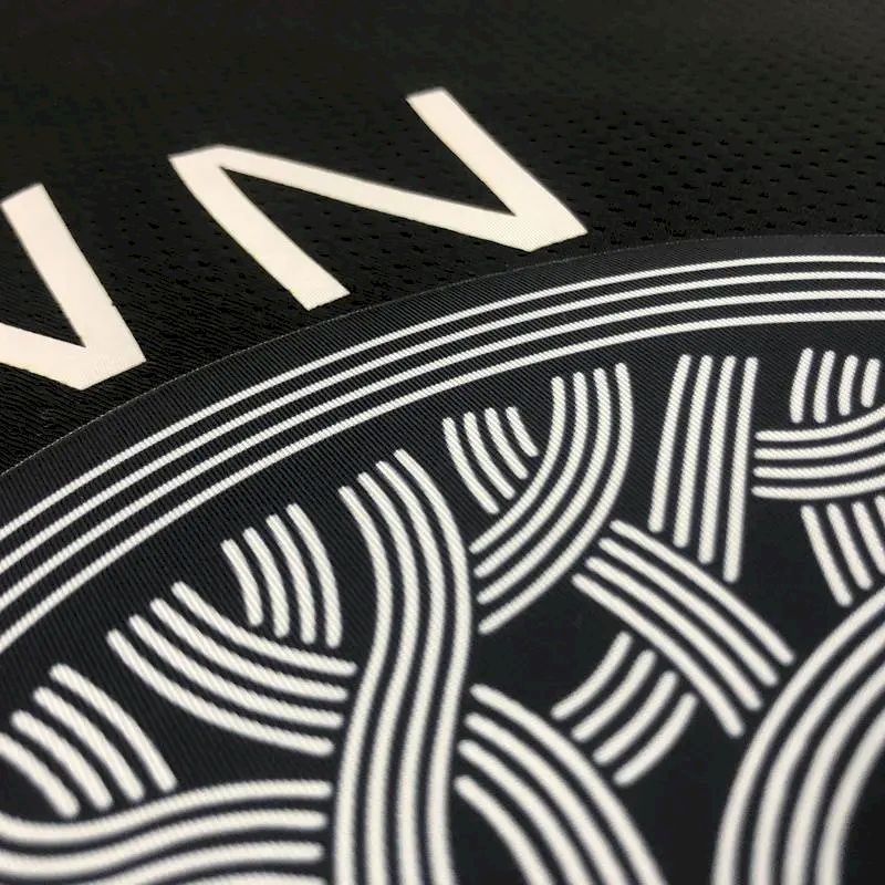 Camisa masculina Stephen Curry com decote em V preta versão jogador – Edição Statement