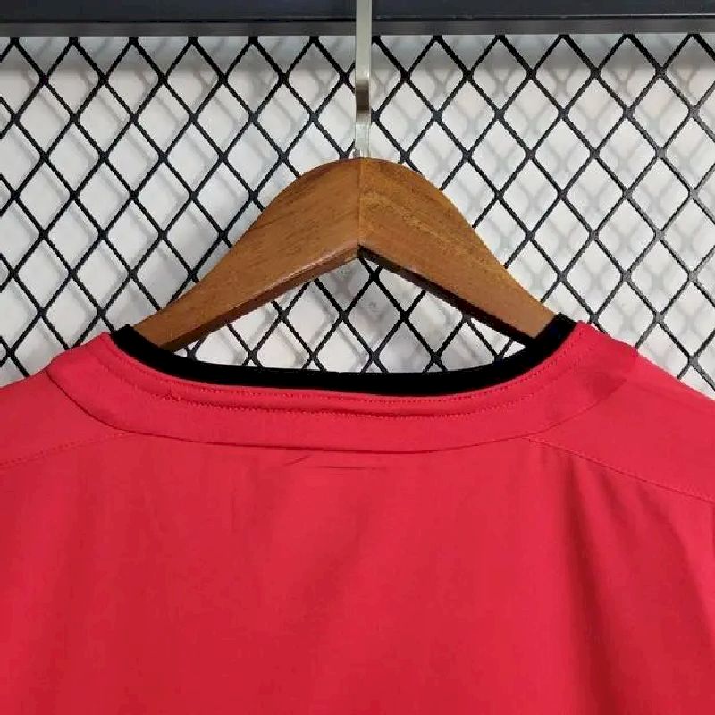 Camisa retrô de manga comprida do Manchester United 2002/04