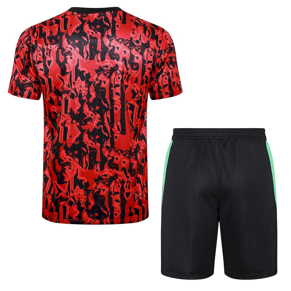Camisa de treino adulto + short Manchester United 2023/24 815