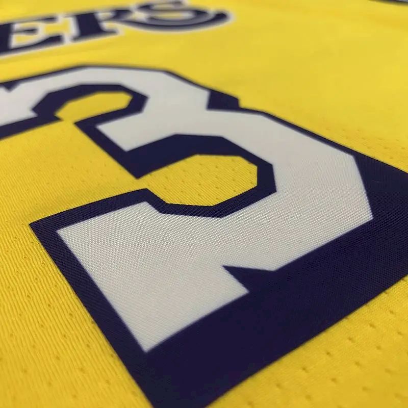 Camisa amarela masculina Anthony Davis versão jogador – Edição clássica retrô