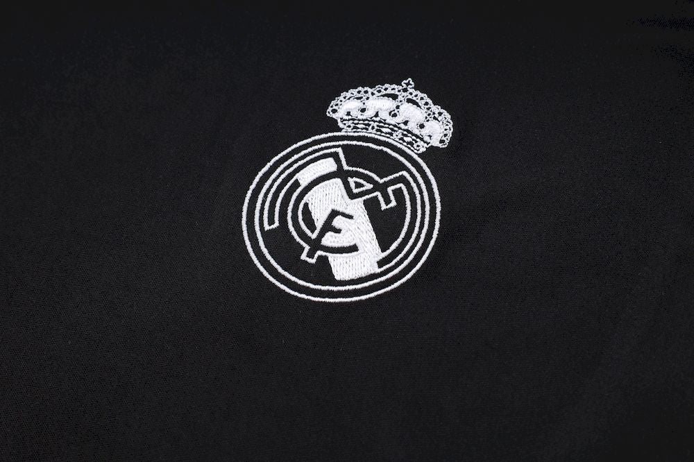 Camisa de treino adulto + shorts do Real Madrid 2023/24 815