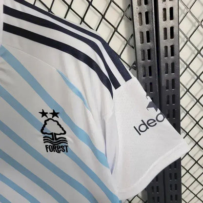 Camisa reserva do Nottingham Forest 2023/24