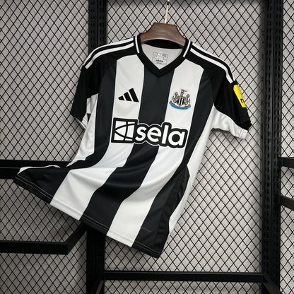 Camisa titular do Newcastle United 2024/25