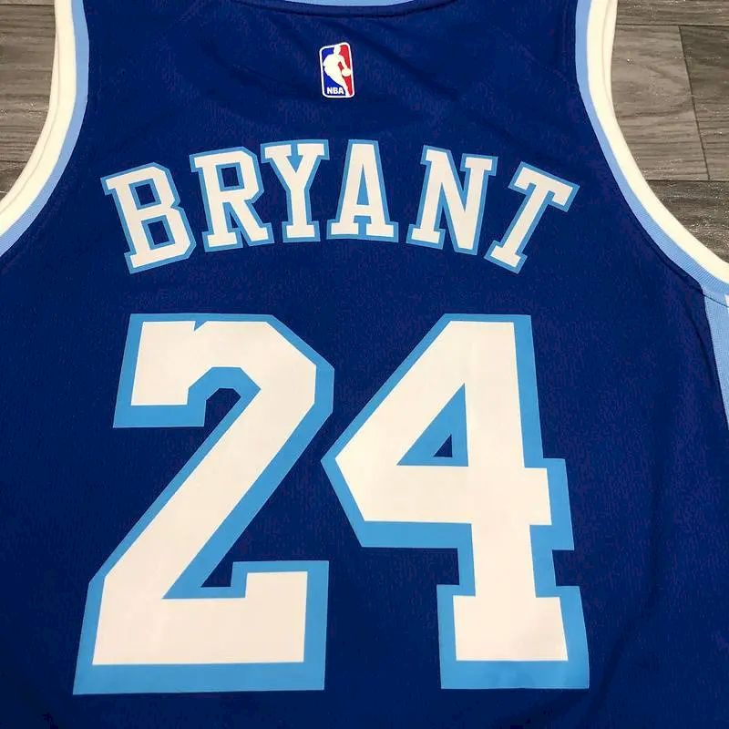 Camisa masculina Kobe Bryant azul versão jogador – Retro Classic Joint Edition