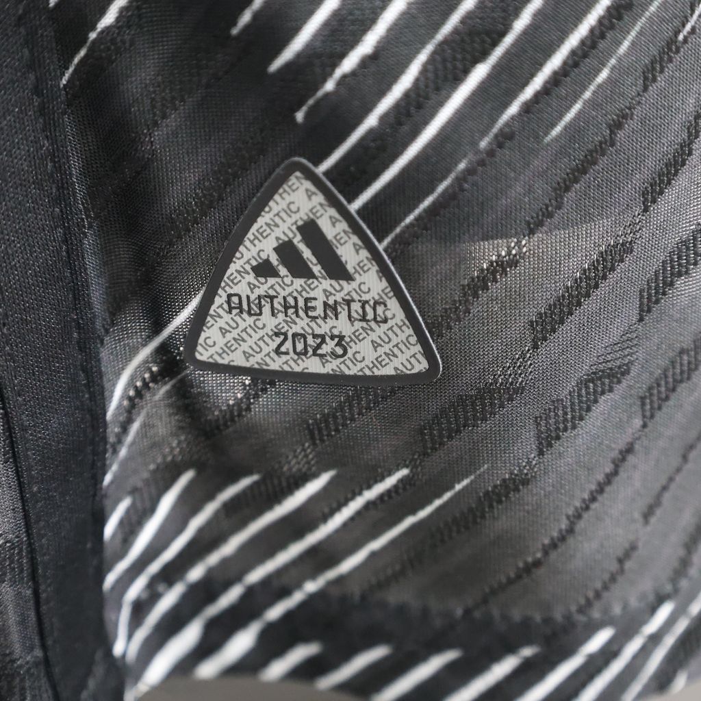 Camisa preta do Japão 2024/25, versão para jogadores