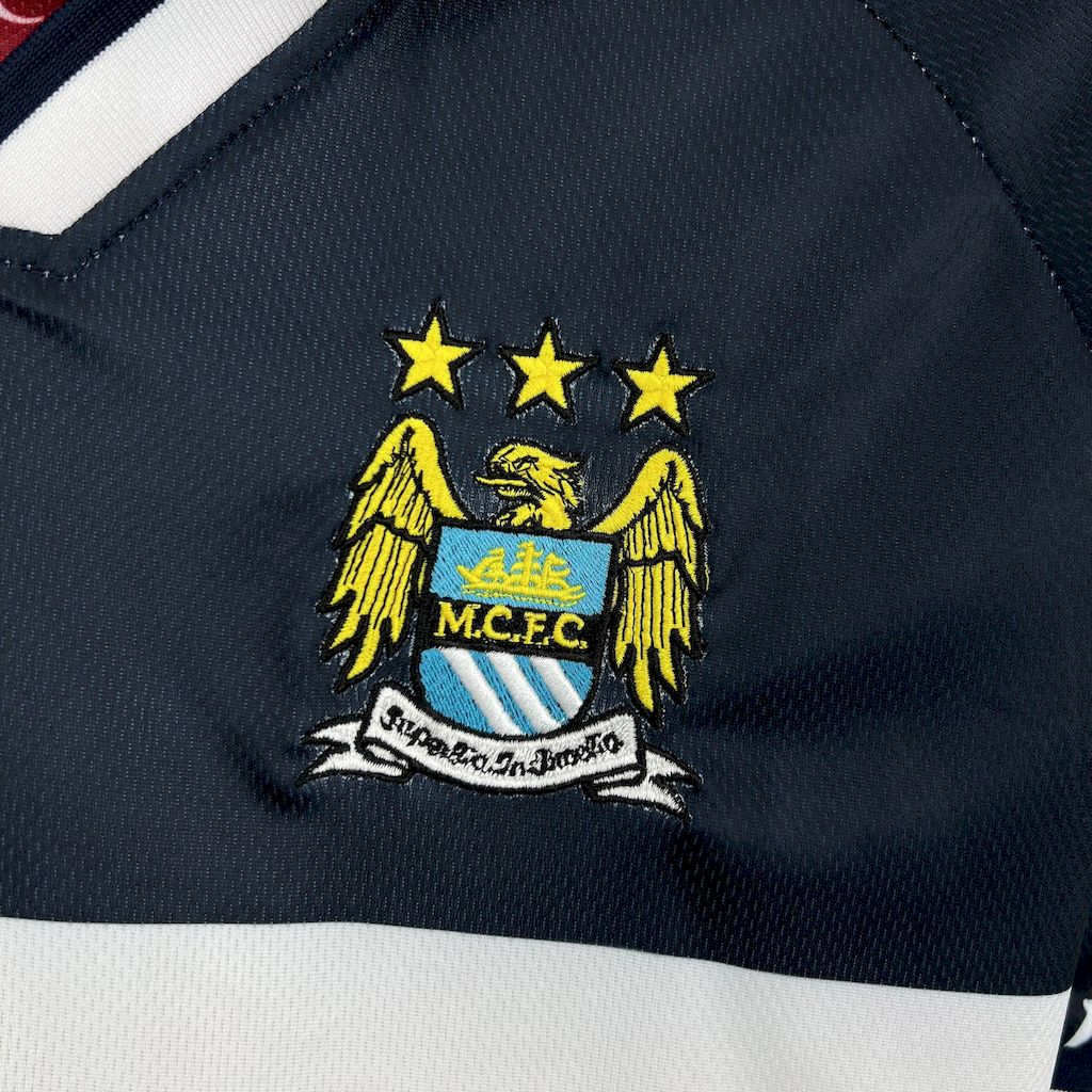 Camisa retrô reserva do Manchester City 1997/98