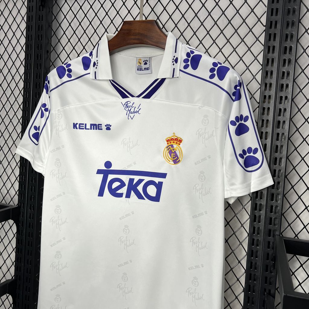 Camisa retrô do Real Madrid 1994/96