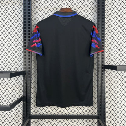 Camisa colorida edição especial do Barcelona 2025/26