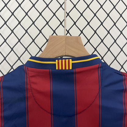 Camisa e shorts retrô infantil do Barcelona 2009/10