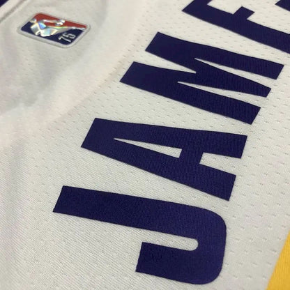 Camisa masculina LeBron James White Team – Edição de 75º aniversário
