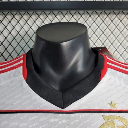 Camisa reserva do Flamengo 2023/24 versão jogador