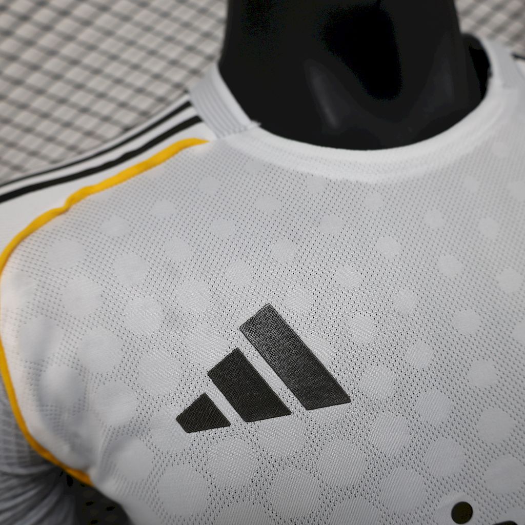 Camisa Home do Real Madrid 2025/26 Versão Jogador