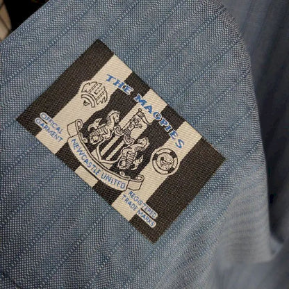 Camisa retrô reserva do Newcastle United 1996/97