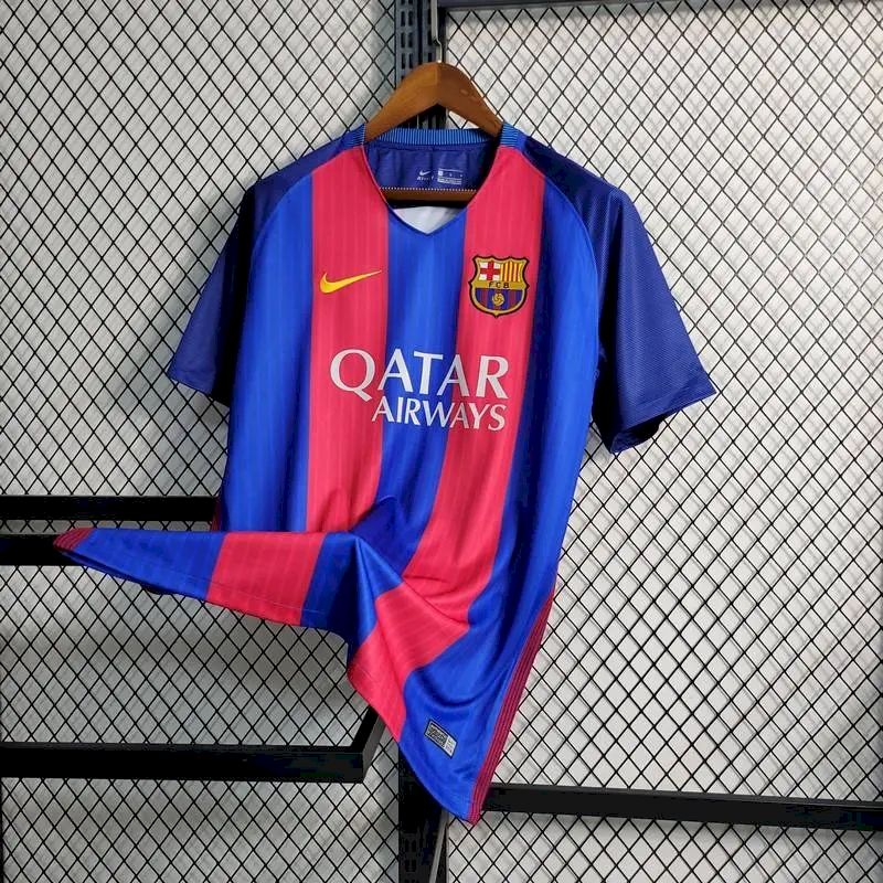 Camisa retrô titular do Barcelona 2016/17