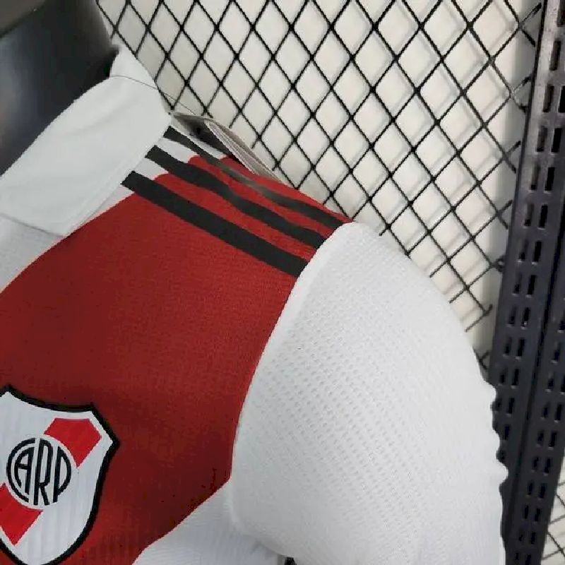 Camisa titular do River Plate 2023/24, versão jogador
