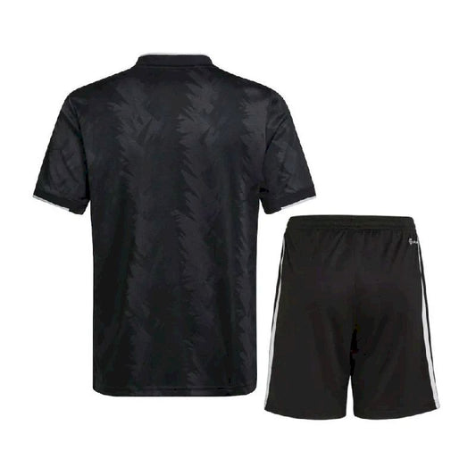 Juventus 2022/23 Away Kids Kit