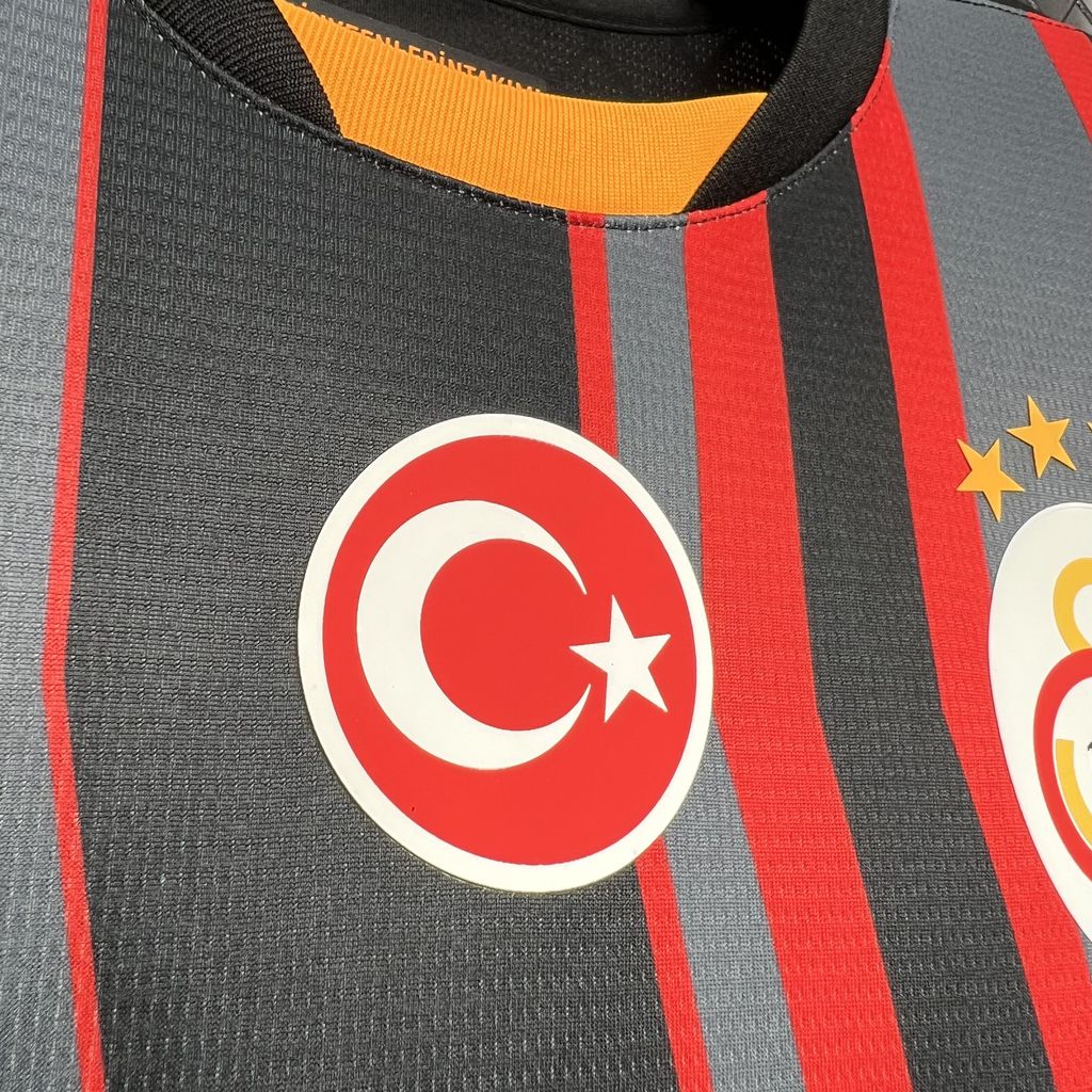 Camisa reserva do Galatasaray SK 2024/25 - Terceiro uniforme