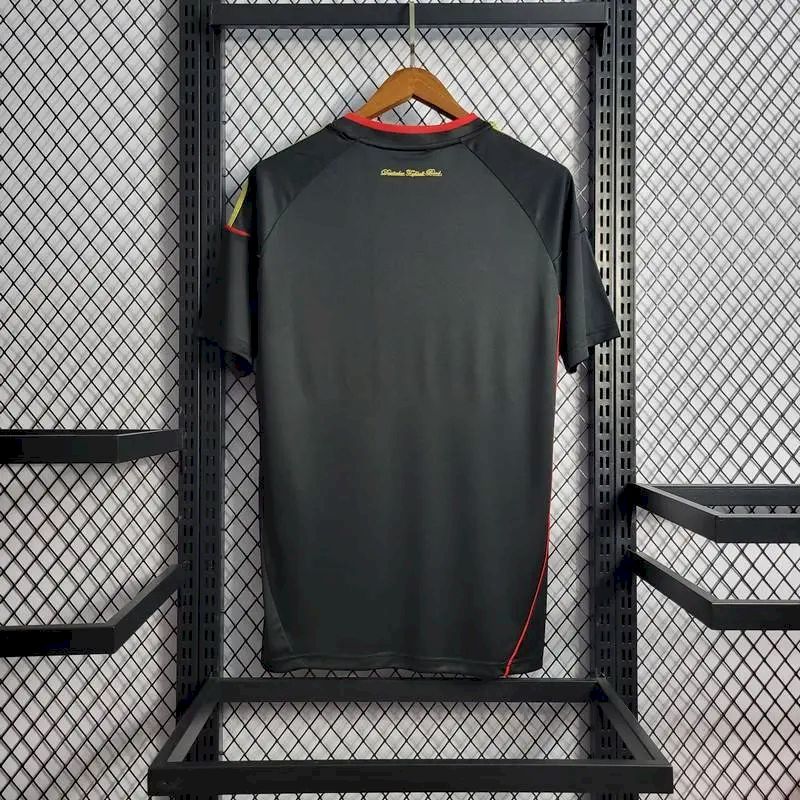 Camisa reserva retrô da Alemanha 2010