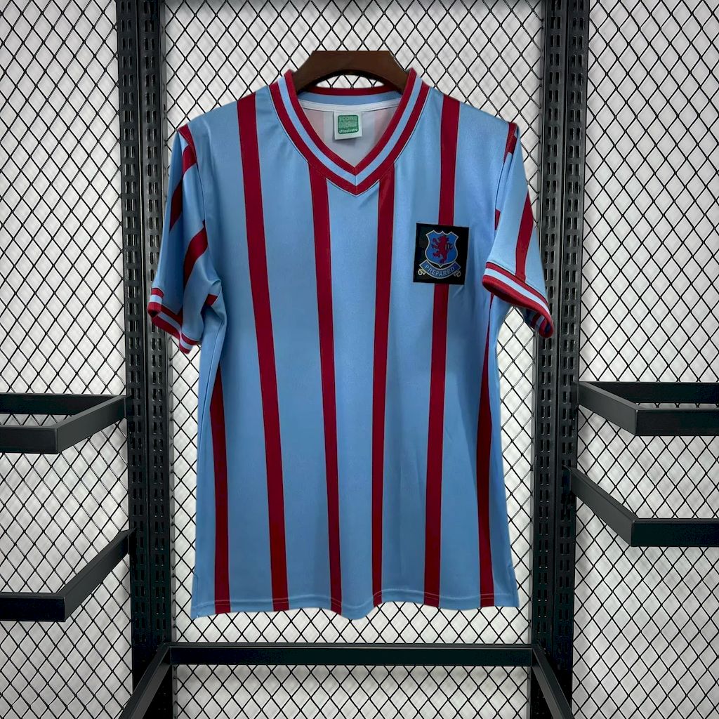 Camisa retrô do Aston Villa 1956/57
