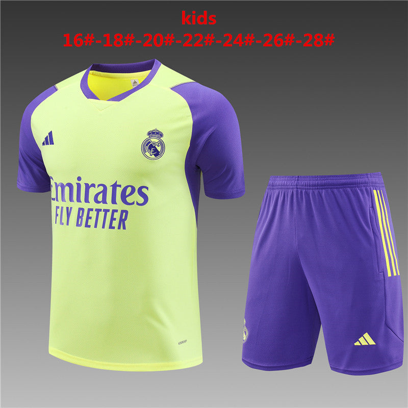Camisa e short infantil de treino do Real Madrid 2023/24 14001