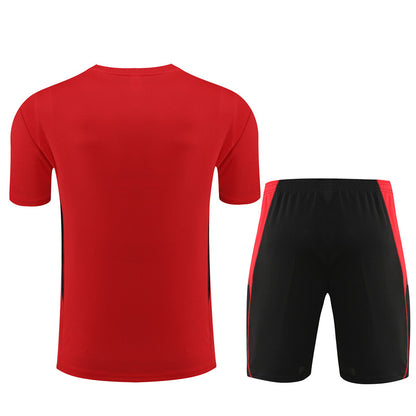 Camisa de treino adulto + short Manchester United 2023/24 14001