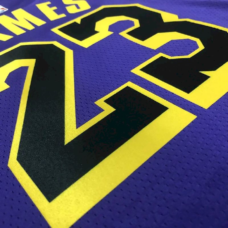Men’s LeBron James Purple Team Jersey – Statement Edition