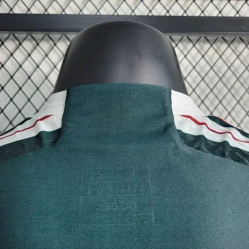 Camisa reserva do Manchester United 2023/24, versão do jogador