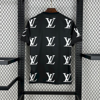 Camisa Louis Vuitton Joint Edition Preta do Real Madrid 2025/26